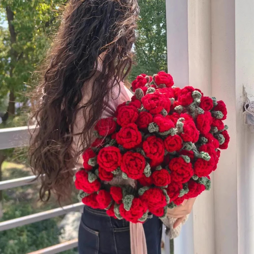 Rosie™ | Crochet Bouquet Blanket