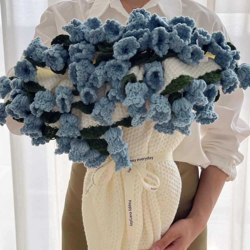 Rosie™ | Crochet Bouquet Blanket