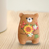 Bouquet Bear Pocket Hug